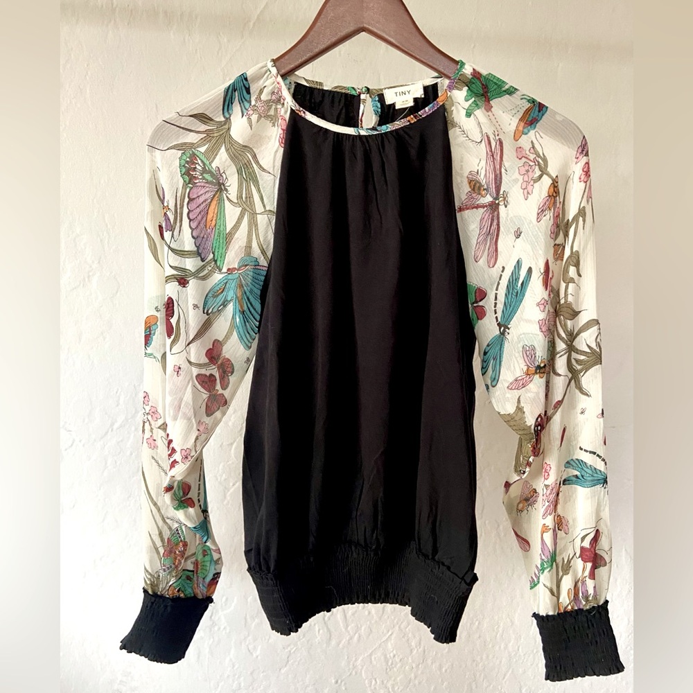 NWT Tiny silk + cotton top with sheer decorated sleeves from Anthropologie XS